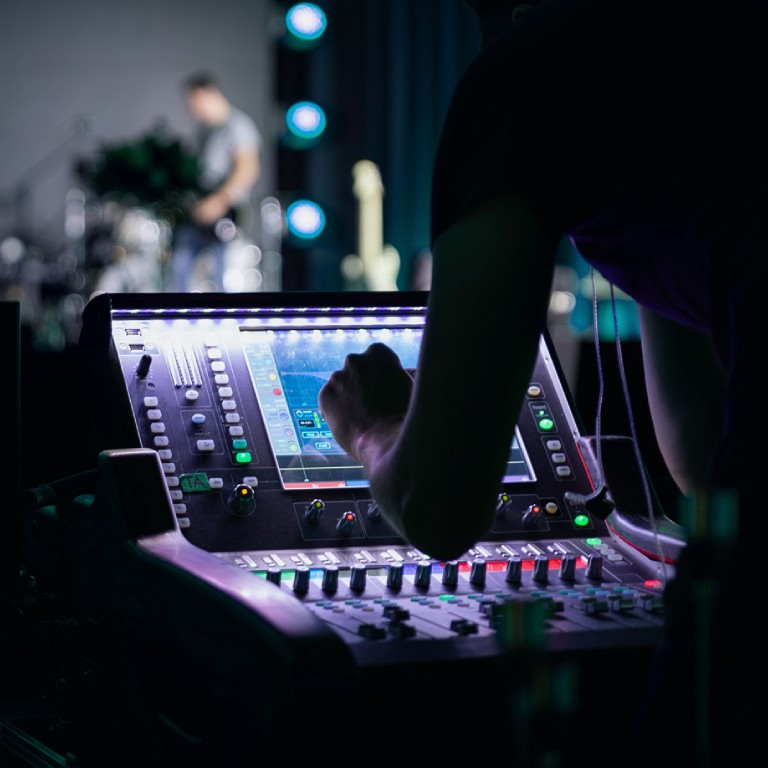 Sound check equipment